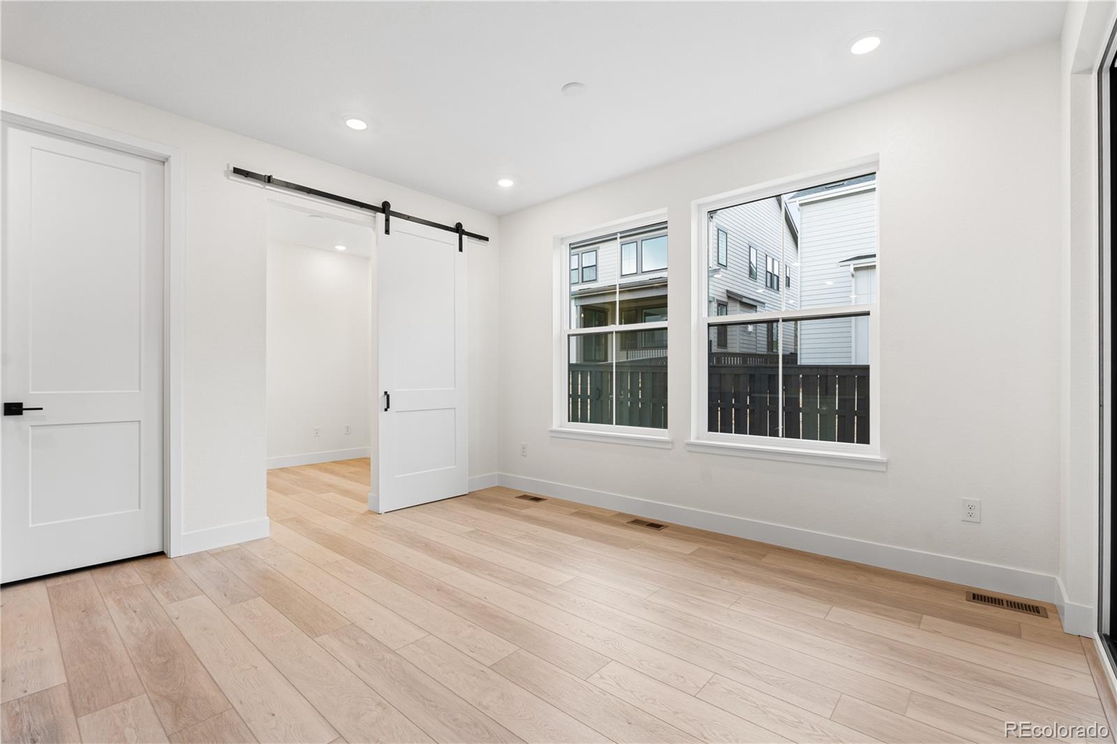 11245 Moonshimmer Street