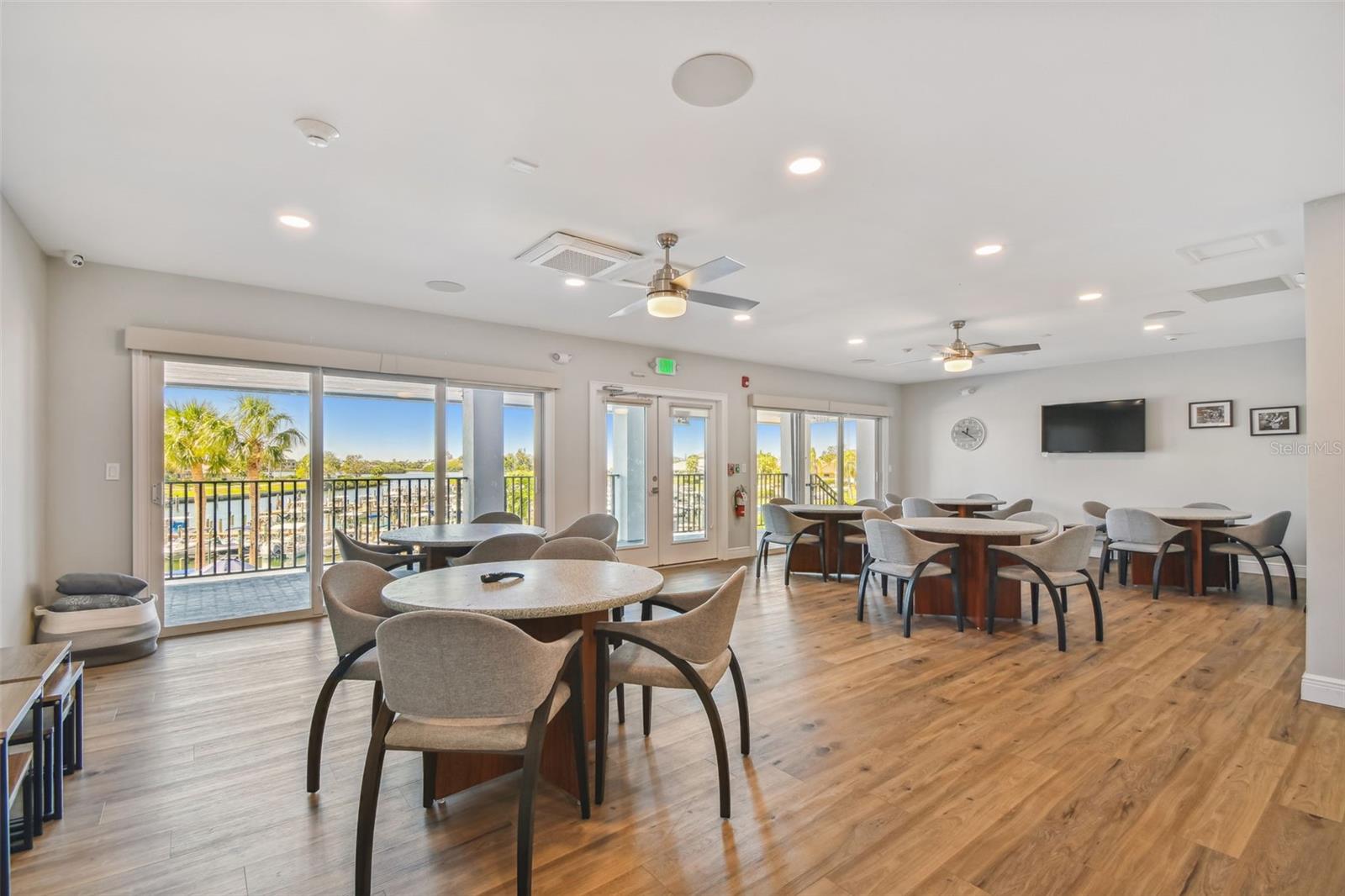 225 Harbor House Drive