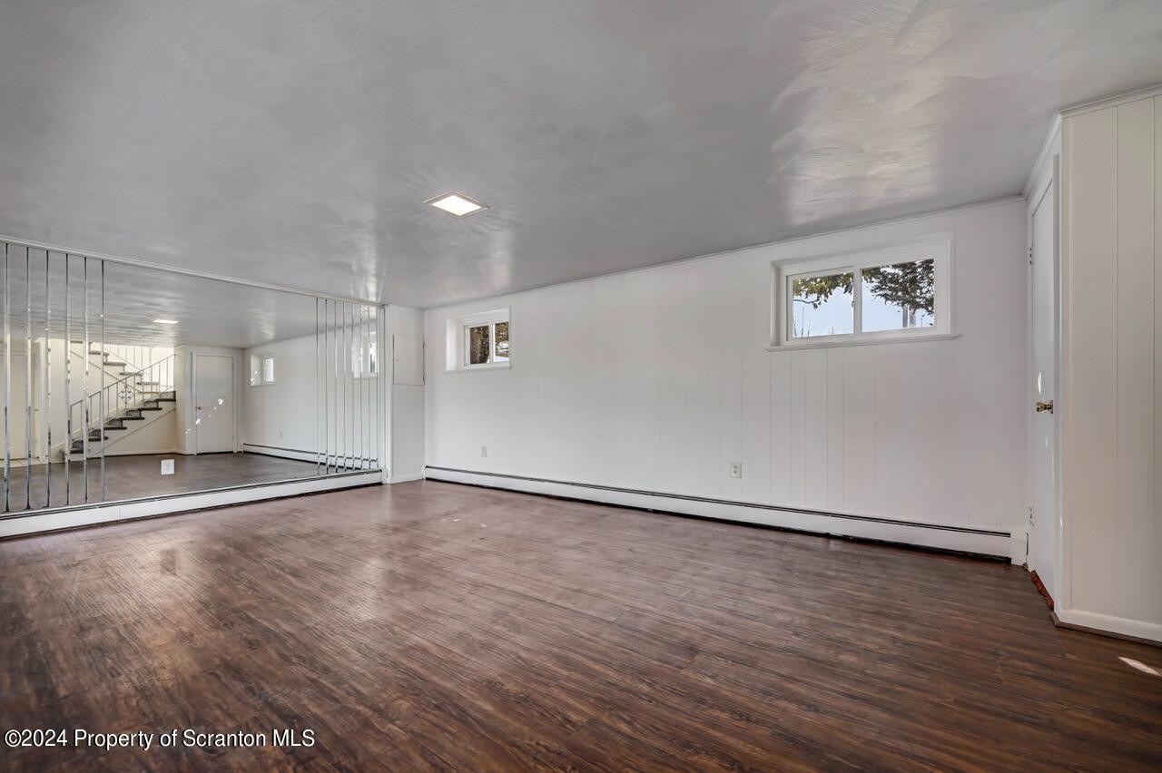 437 Jessup Avenue