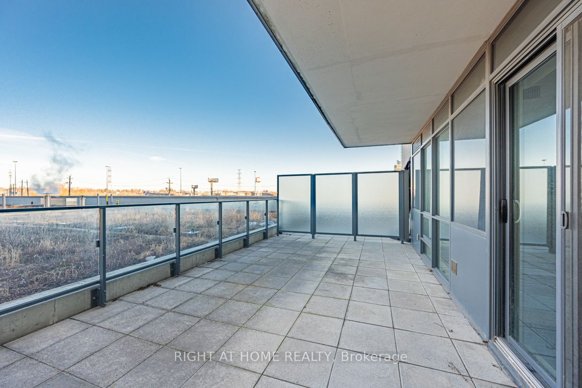 2200 W Lakeshore Blvd 612