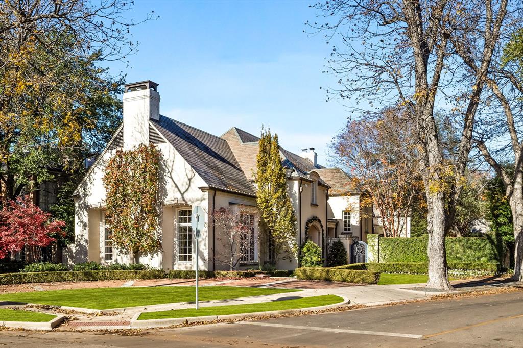 3900 Normandy Avenue