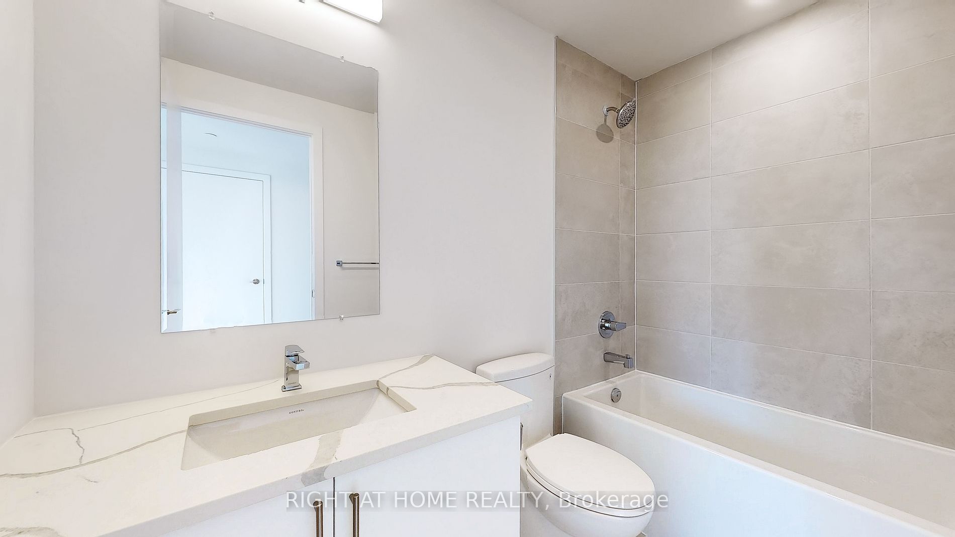 15 Ellerslie Ave 1603