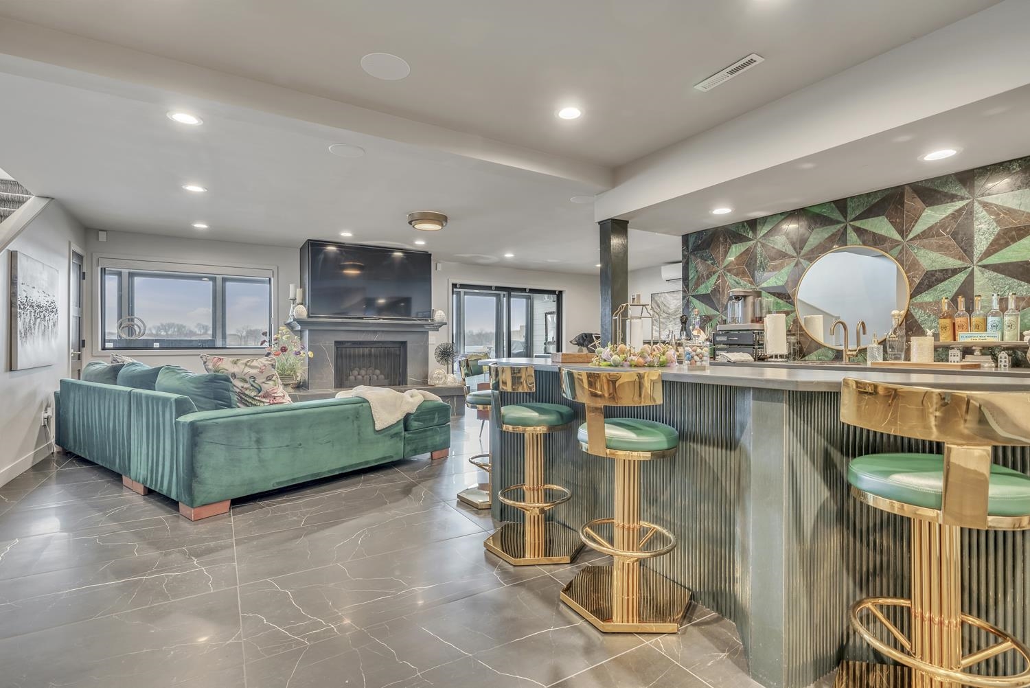 1001 Oak Place
