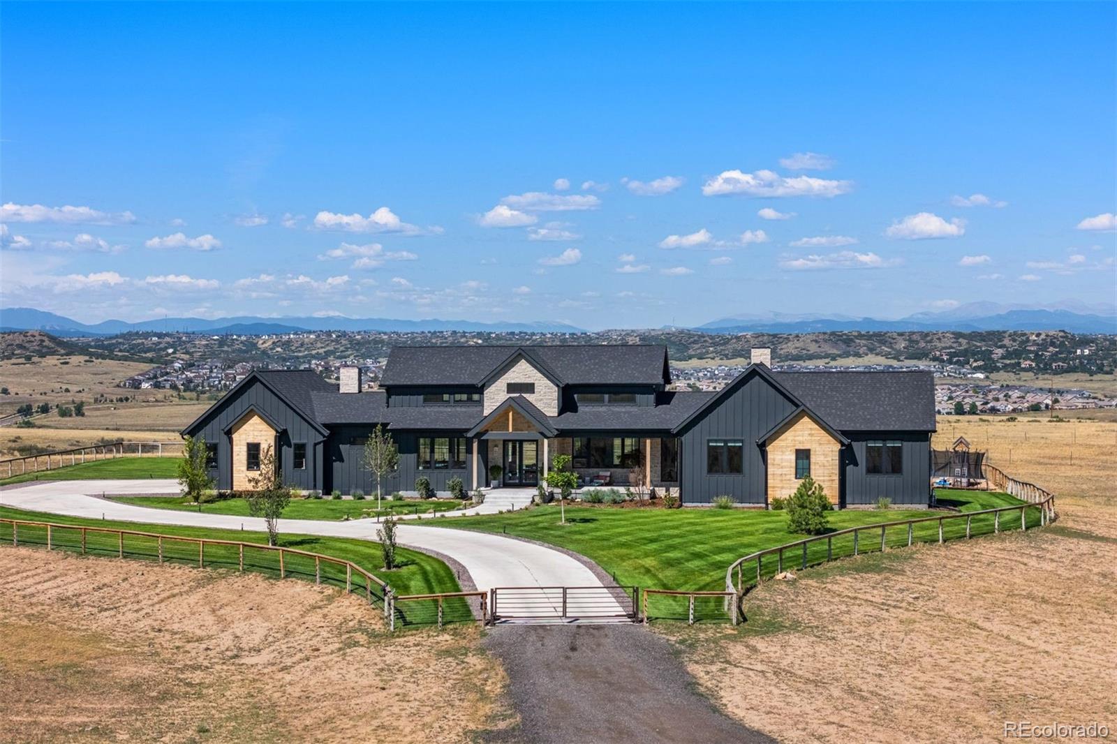 7497 Fox Creek Trail