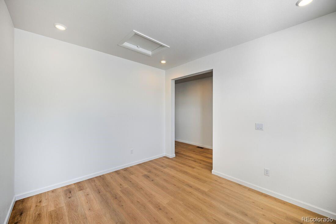 16657 W 92nd Place