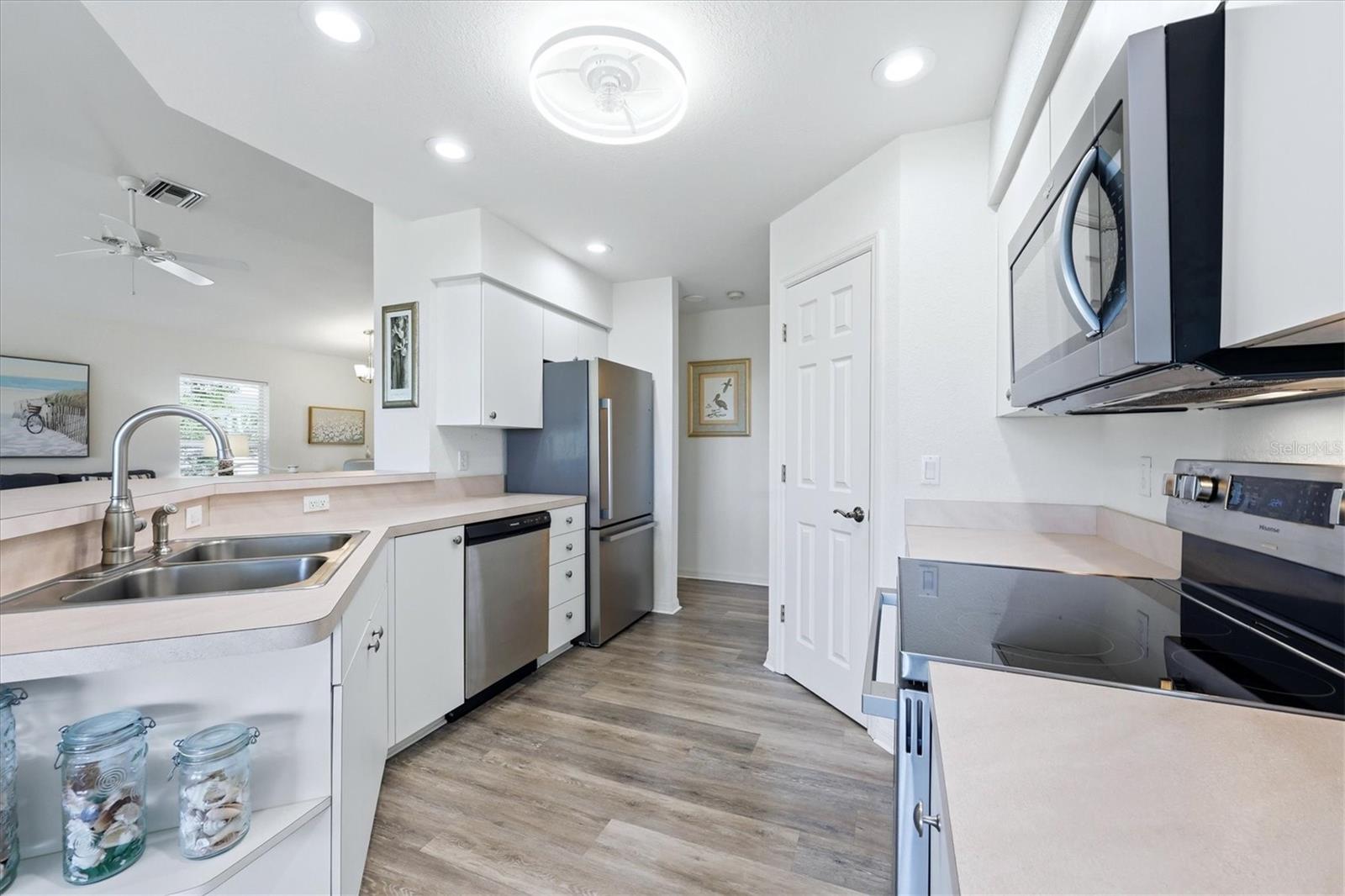 14061 Willow Glen Court 239