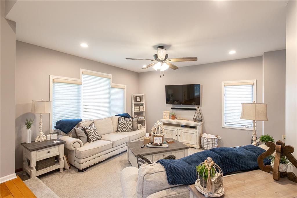 3743 NE Woodland Court