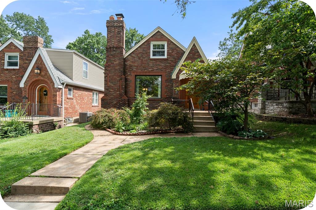 6570 Lindenwood Place