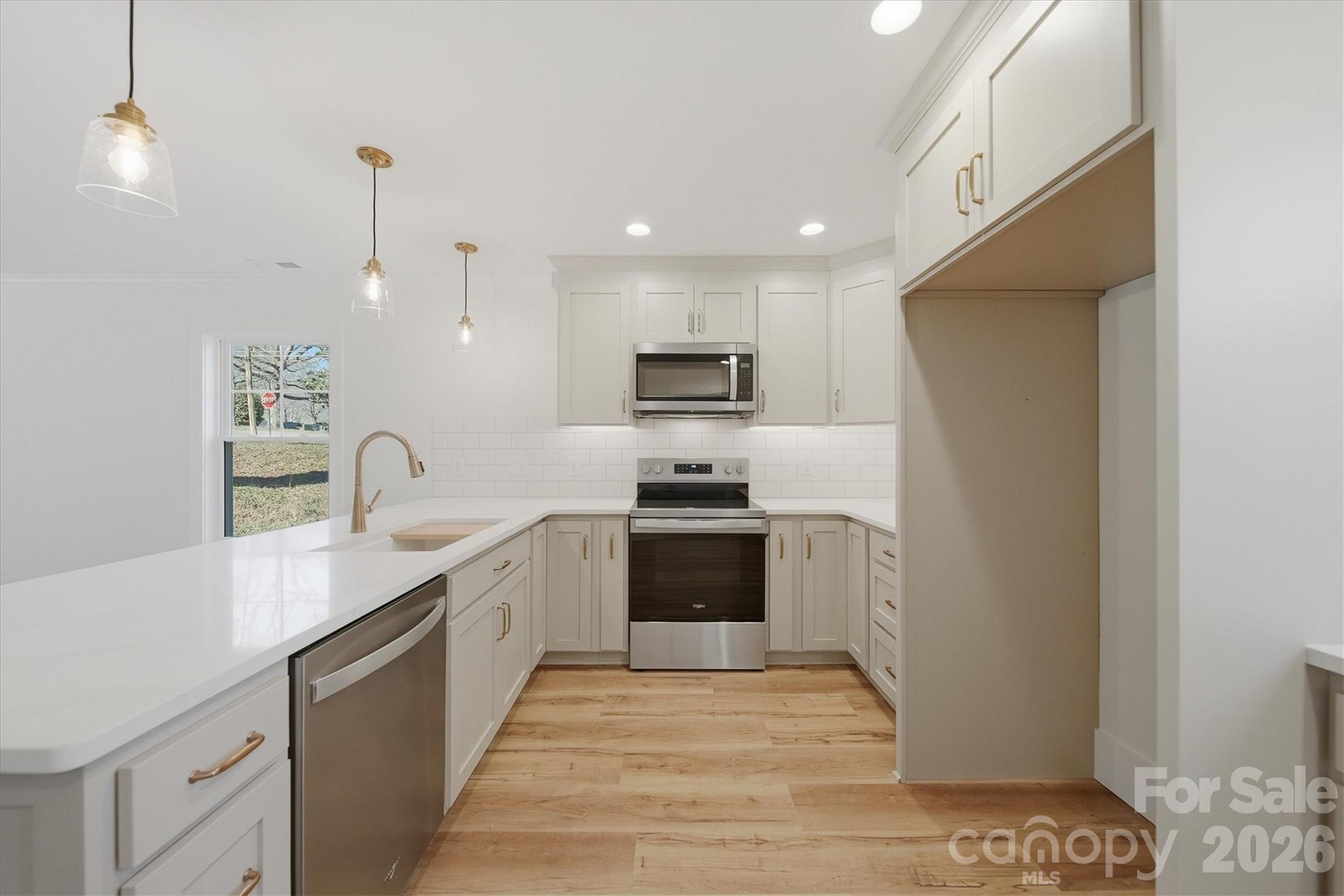 119 Birdsey Street 80