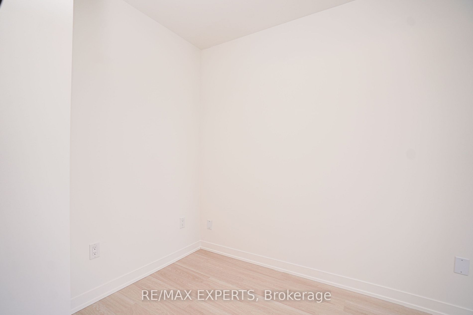 500 Wilson Ave 532