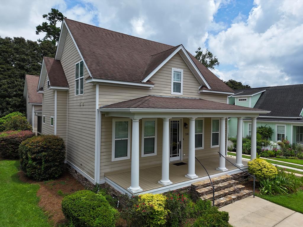 Let Mitchell Place be your new home. This home is conveniently located just minutes from historic downtown Thomasville. It has four bedrooms / three baths and a powder room. Hardwood floors, high ceilings, a fireplace and a rocking chair front porch and side porch add to the lifestyle. Kitchen features include custom cabinets, granite countertops and a walk-in pantry.  The neighborhood has a path that connects to the City of Thomasville's Cherokee Park walking trail.