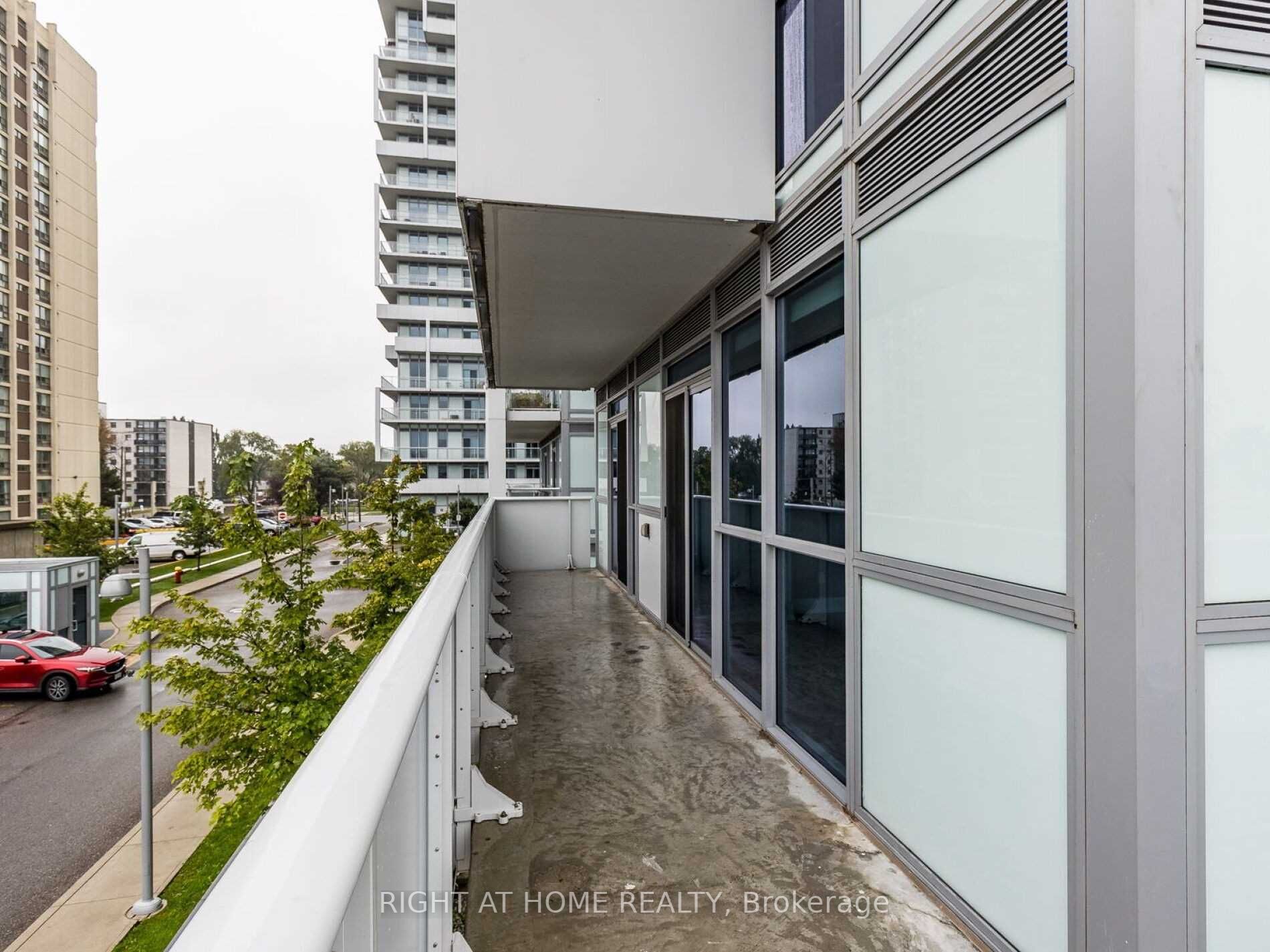 65 Speers Rd 203
