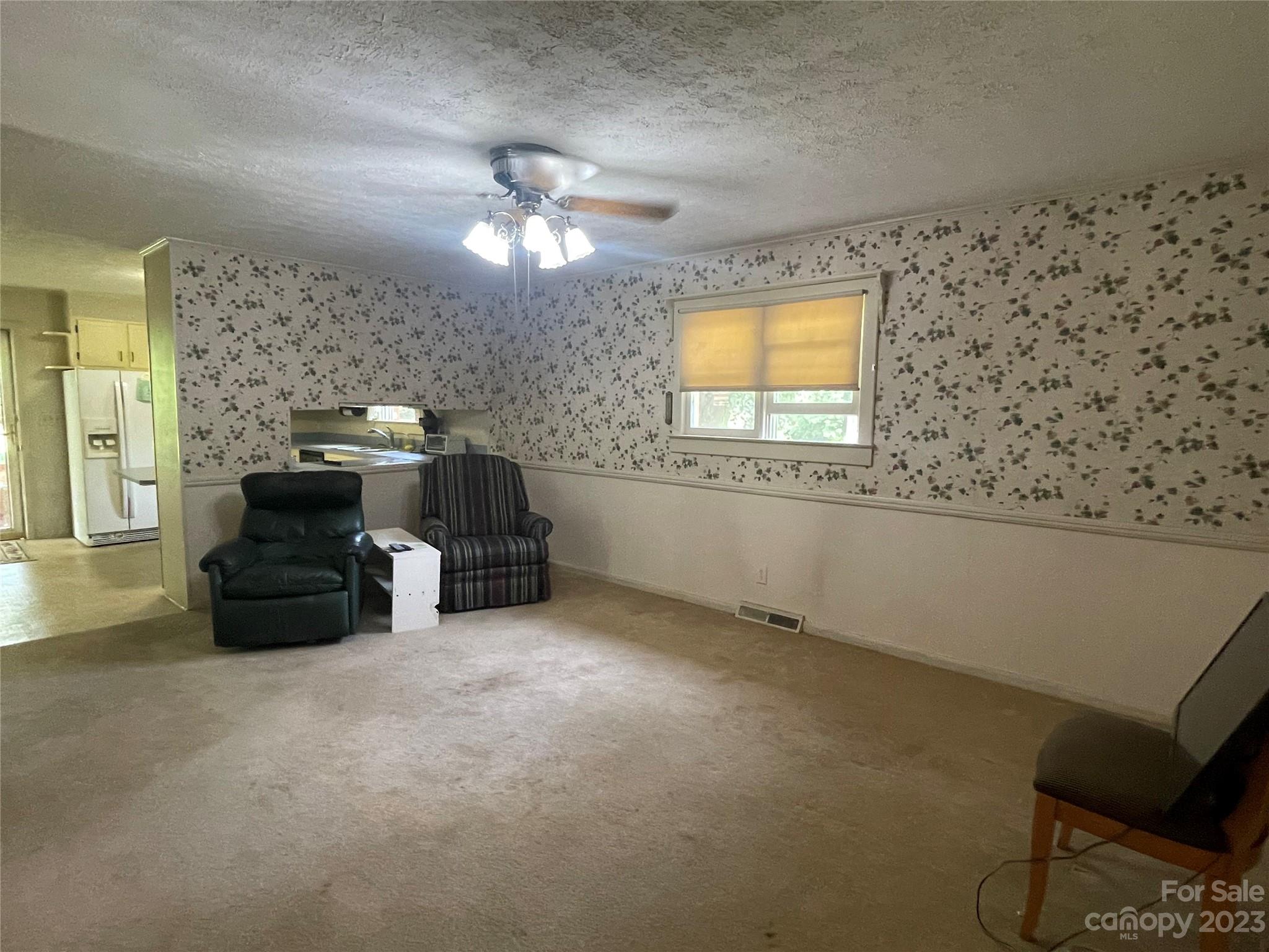 3559 Redcliff Drive