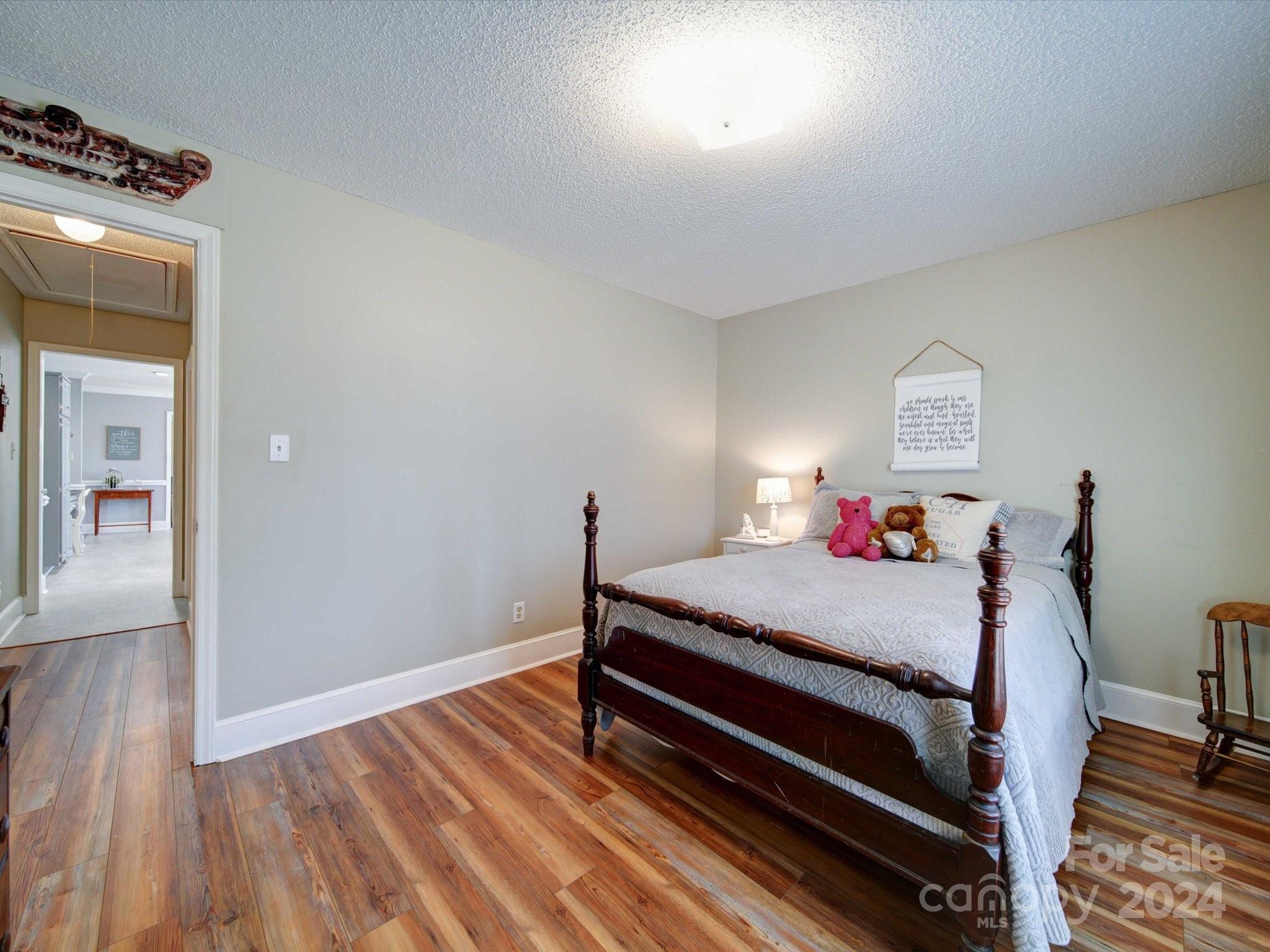 5044 Scaleybark Court 133