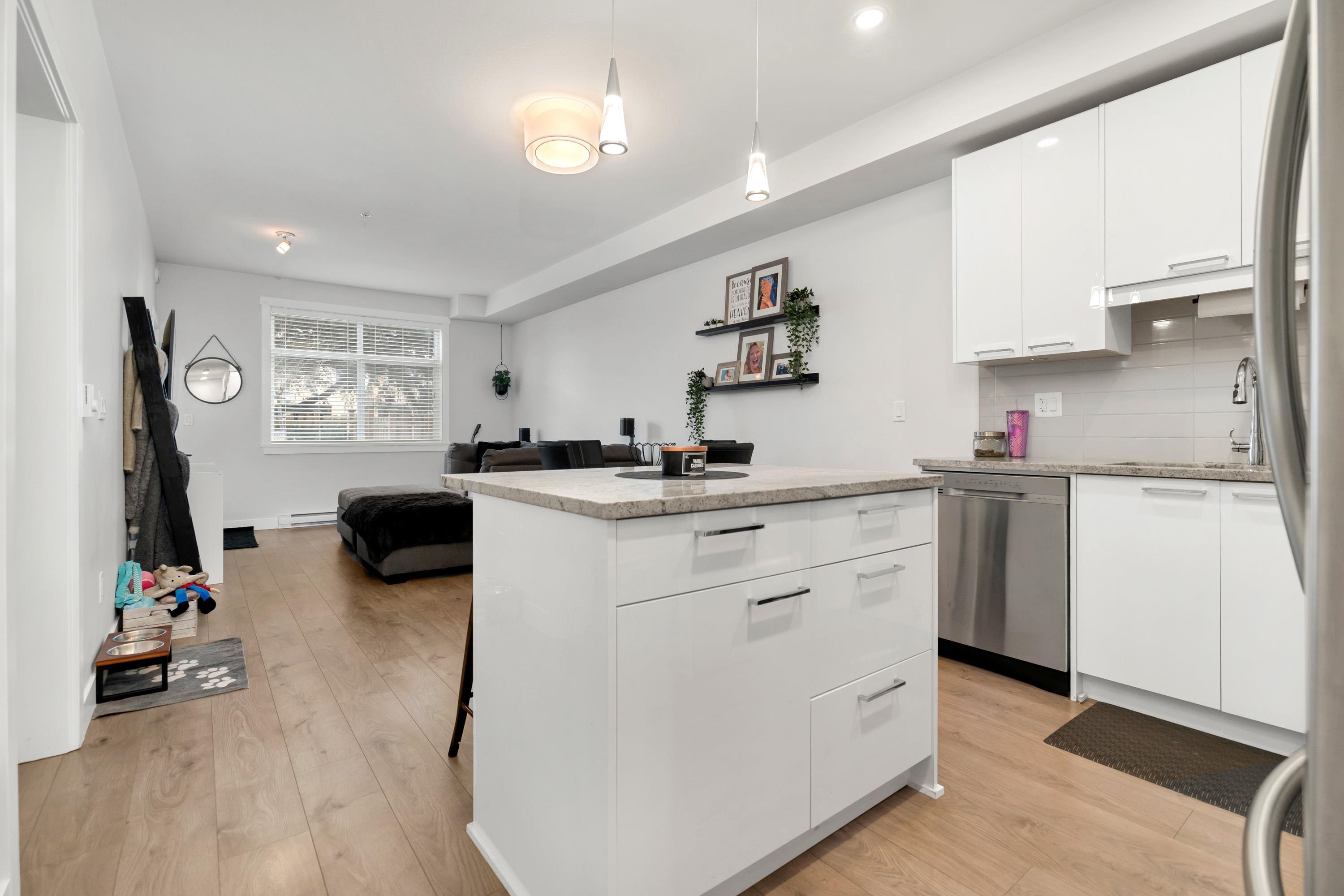 20696 Eastleigh Crescent 117