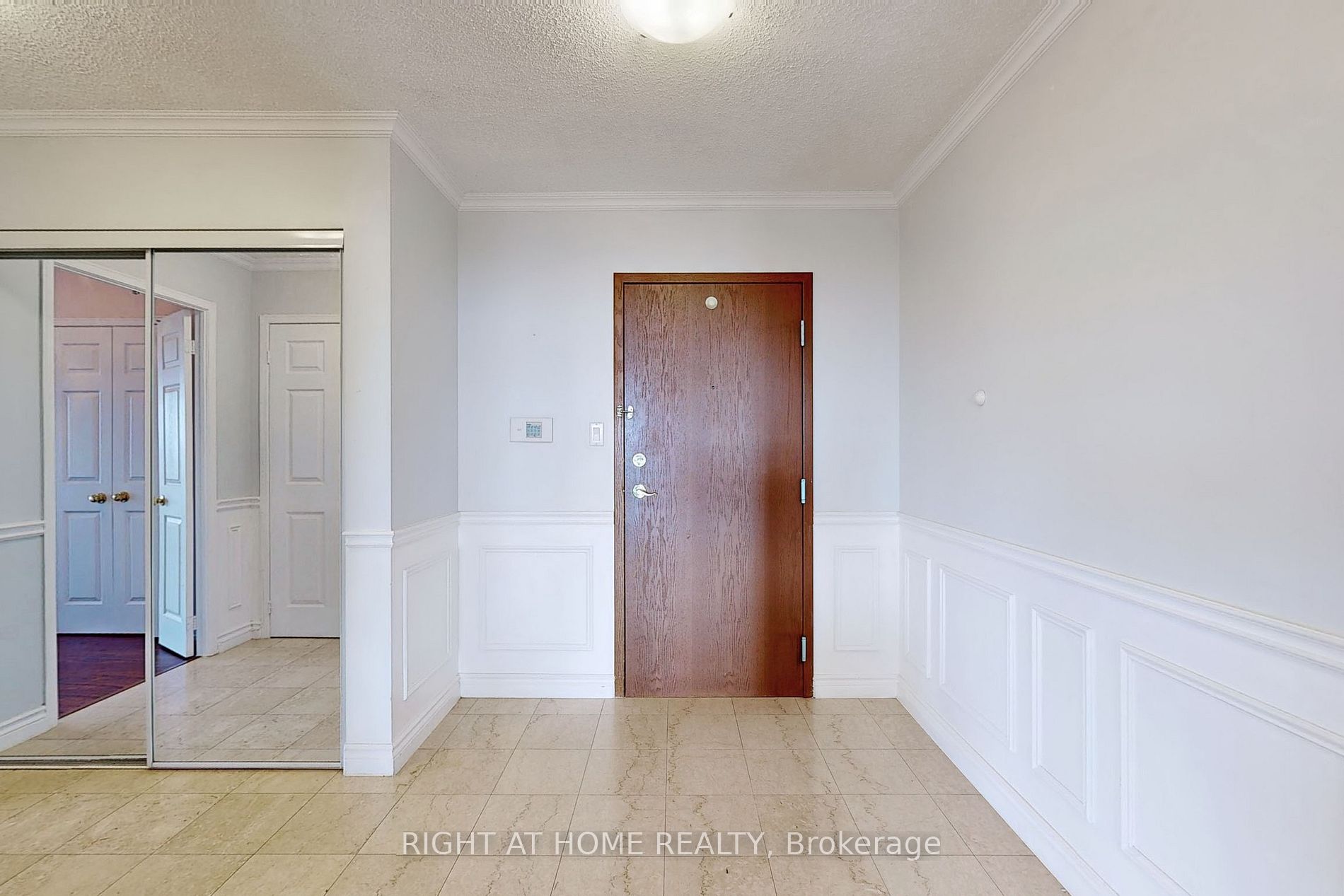 168 Bonis Ave 805