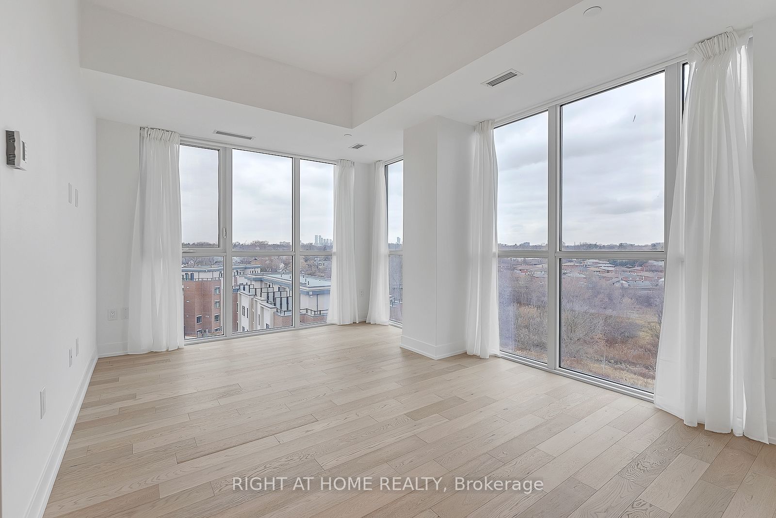 1063 Douglas Mccurdy Comm Circ 613