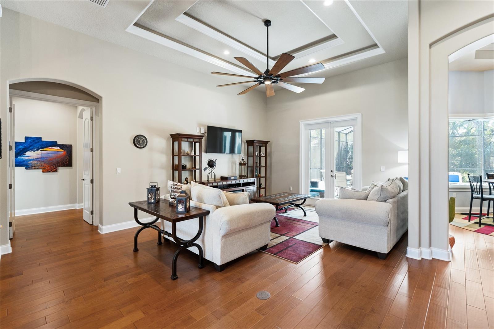 2 Humming Bird Circle