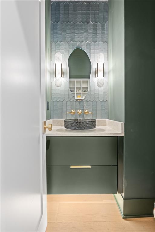 4 Broken Arrow Court