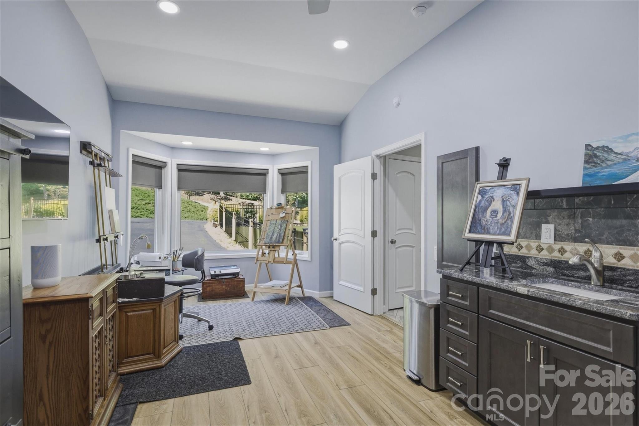 315 Lakeview Trail