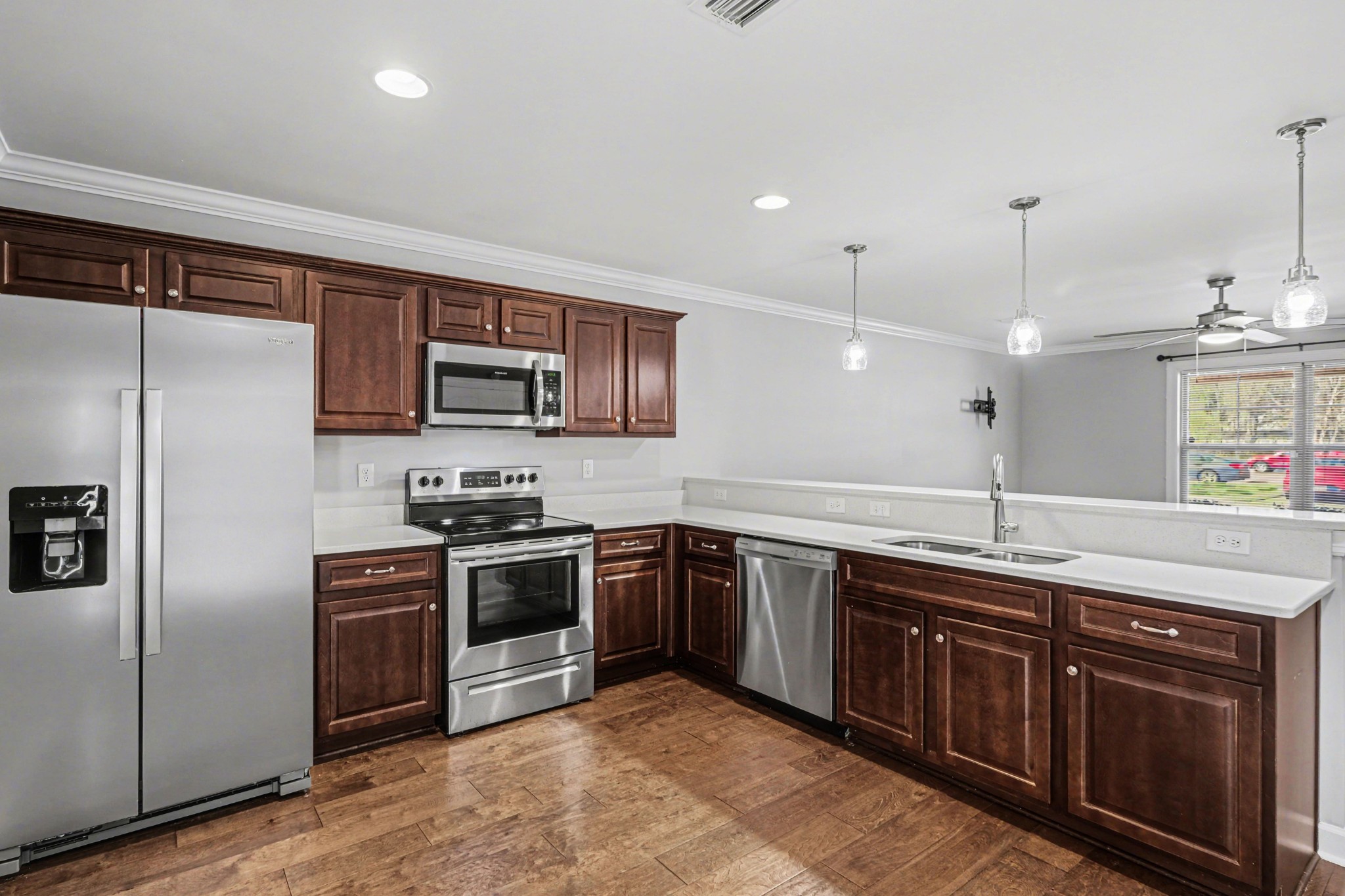 2506 Main Street E E6 — sold