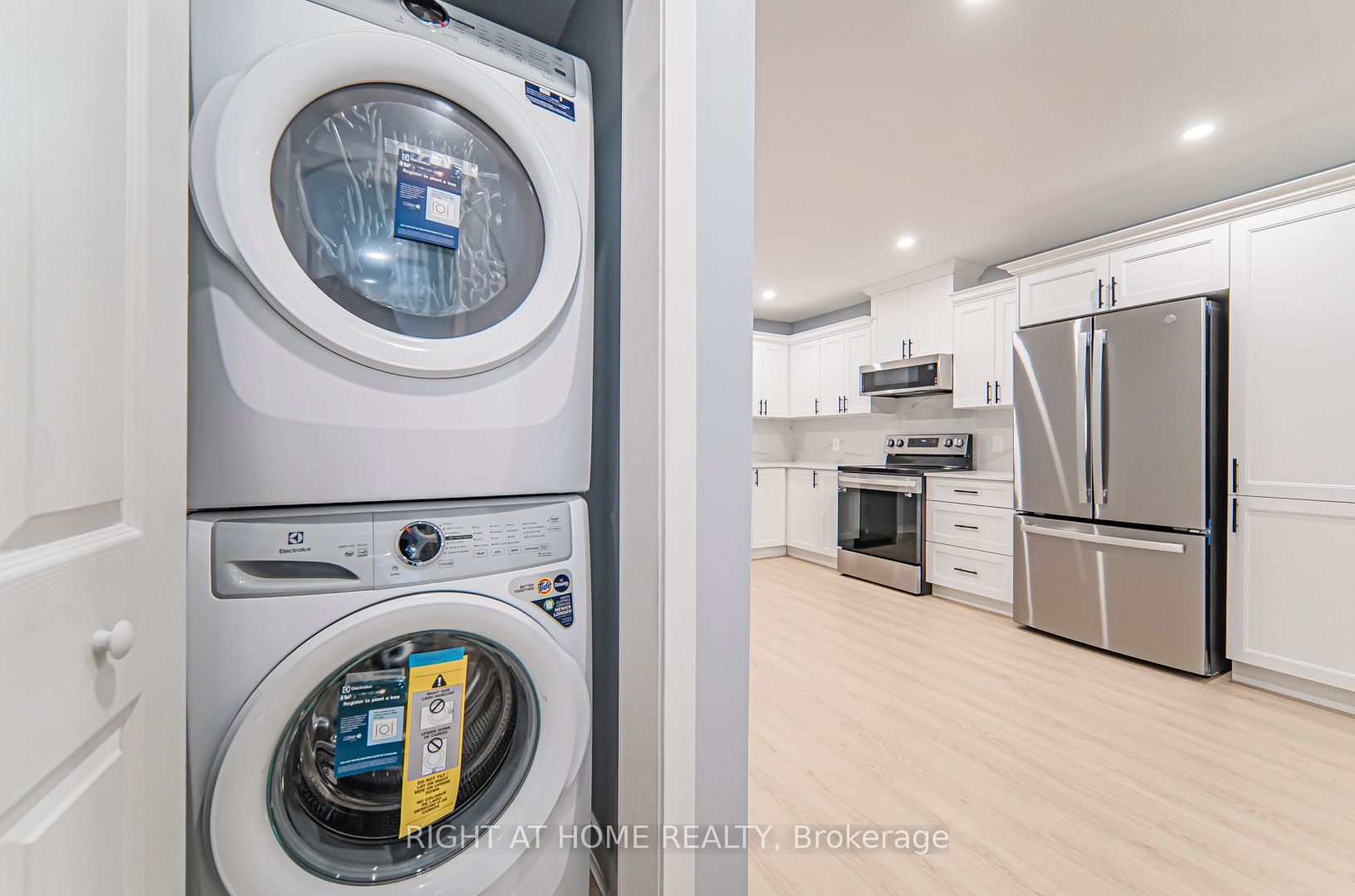 250 Beechy Dr Main Fl