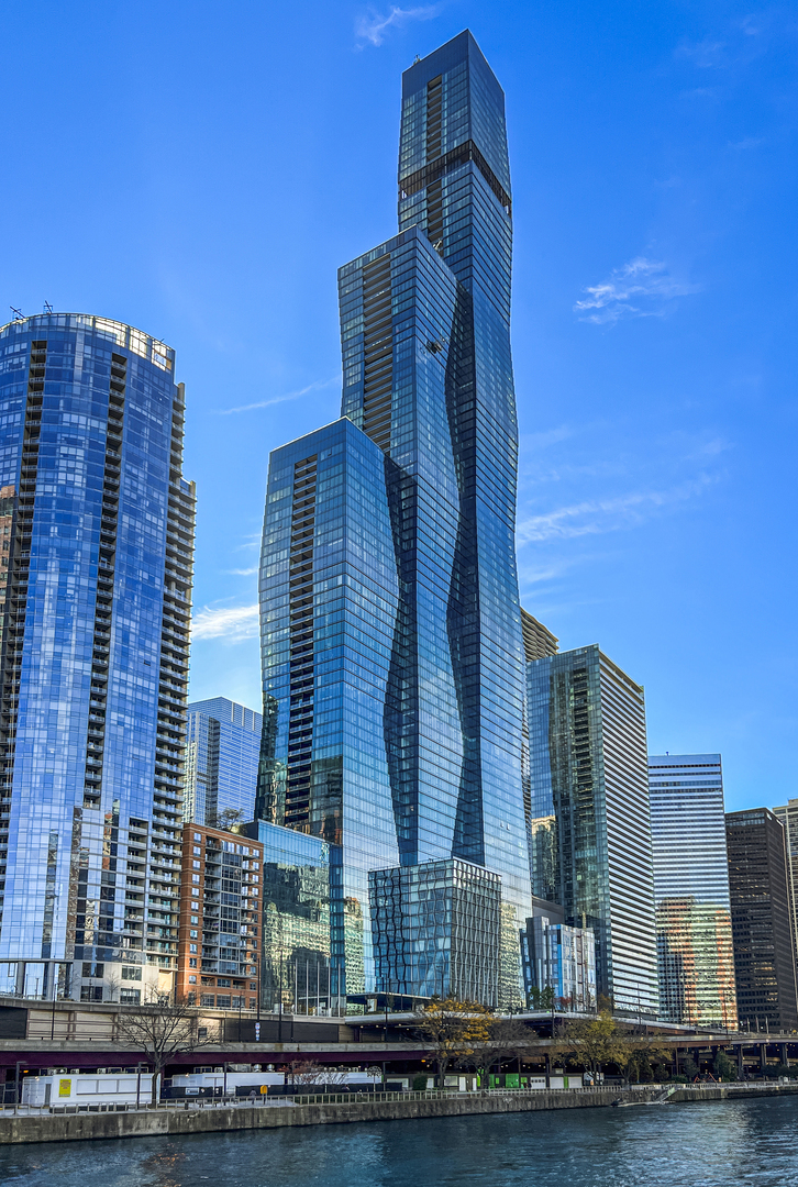 オ−ディオクエスト Chicago クロノオフショア1 ベゼルロック クロノグラフ｜エドックス