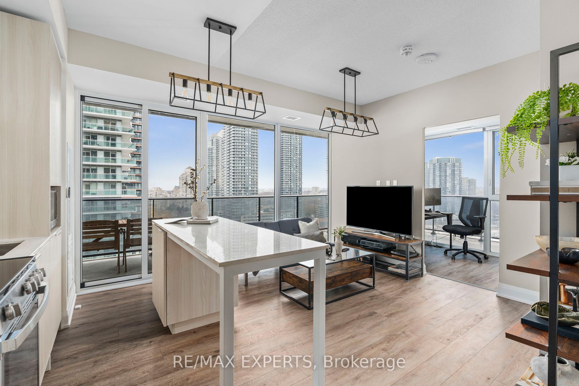 70 Annie Craig Dr 1609