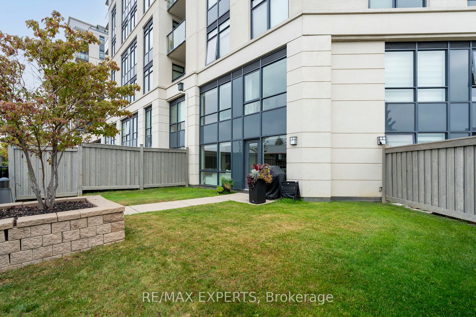 24 Woodstream Blvd 102