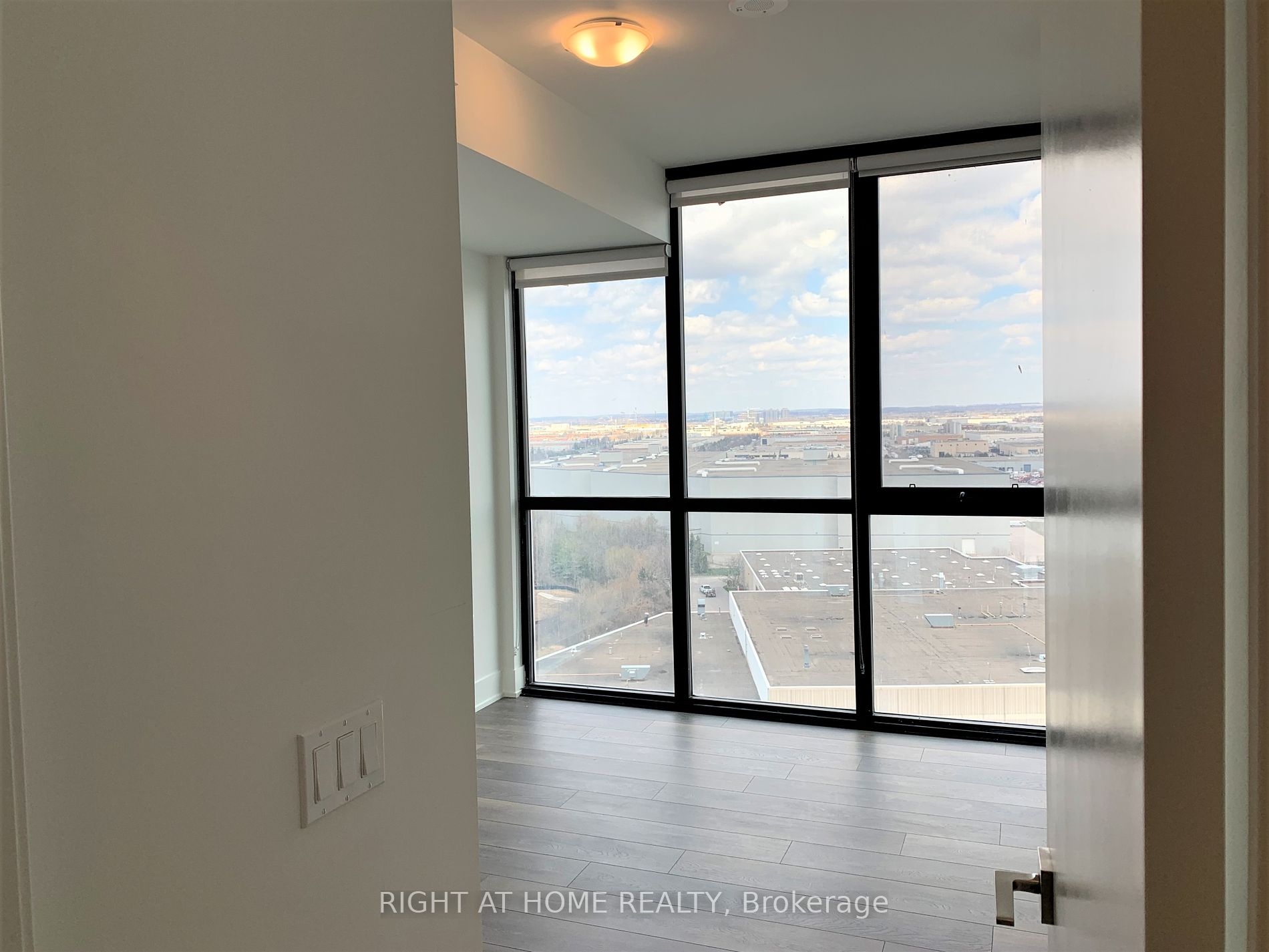 2916 Highway 7 Rd 1308