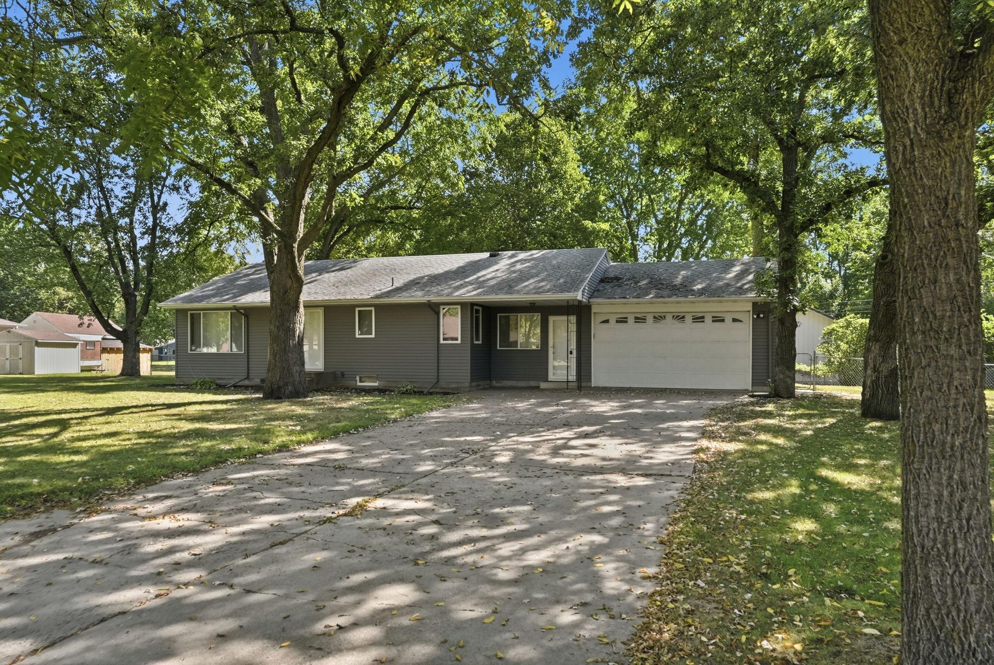 80 Woodhill Road