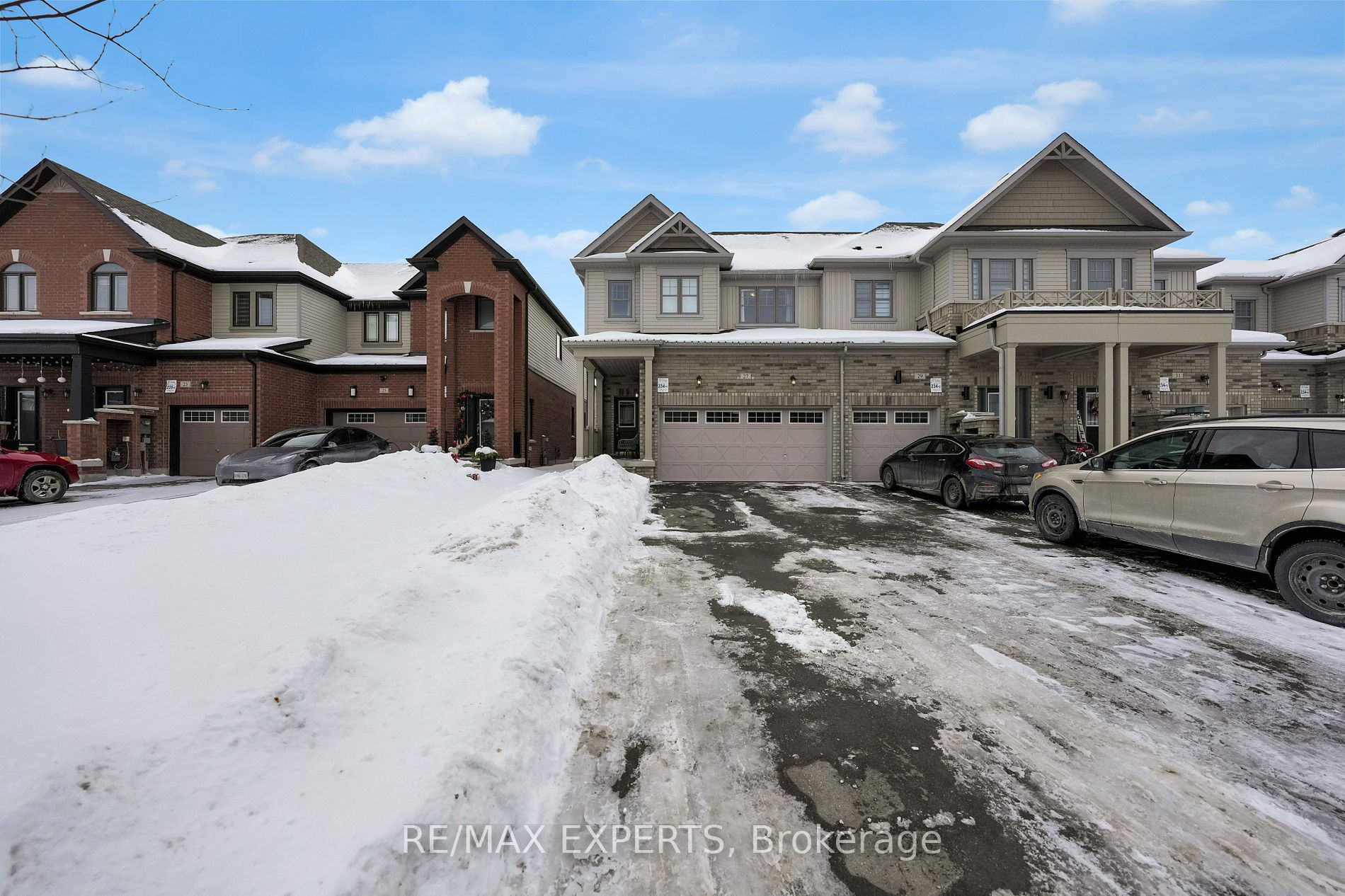 27 Arnold Cres