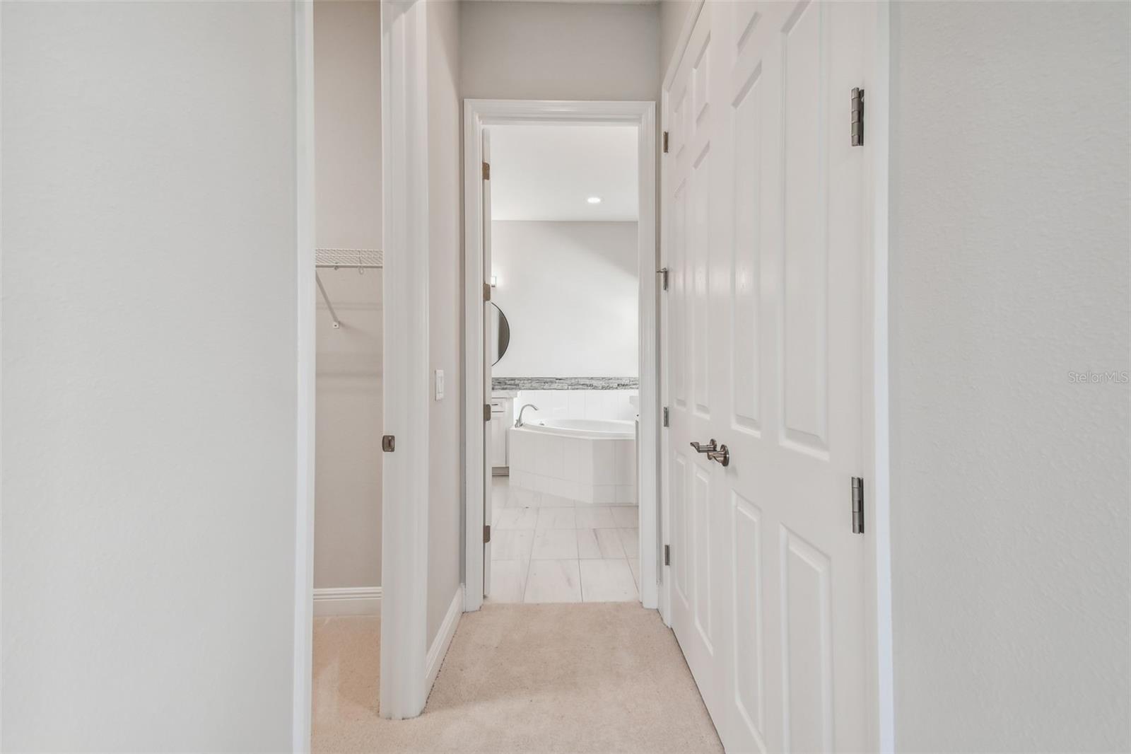 11239 Rustic Timber Loop