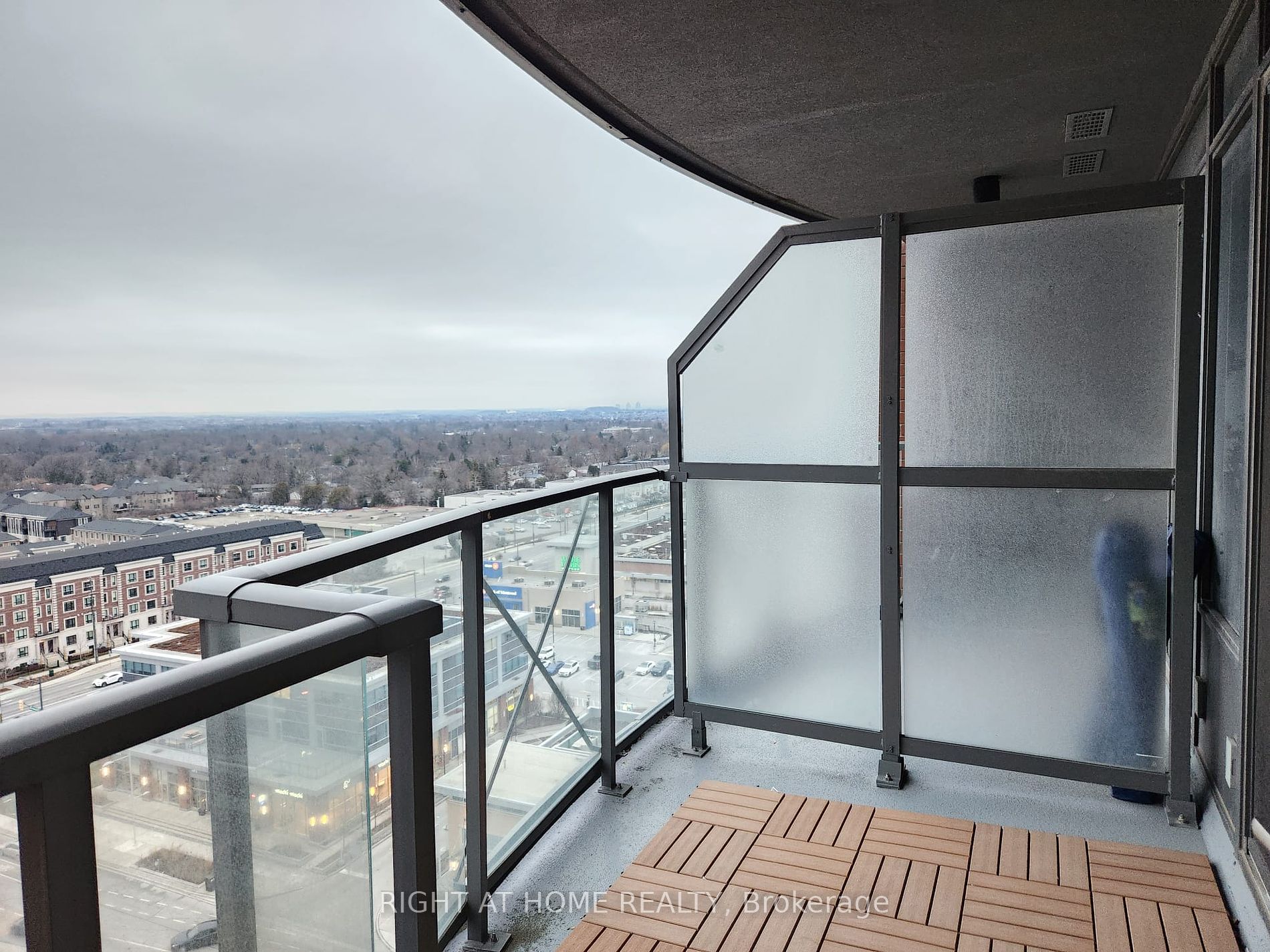 8200 Birchmount Rd 1903