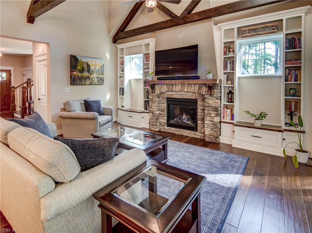 113 Commanders Cove