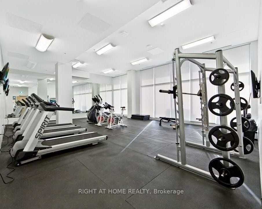 1900 N Simcoe St 508