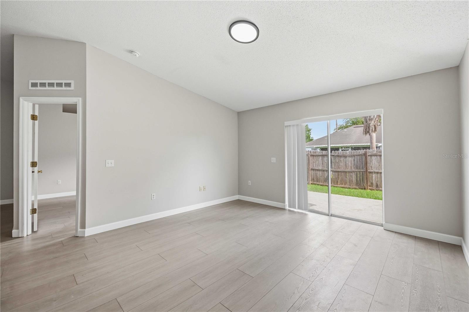 3947 Warbler Drive