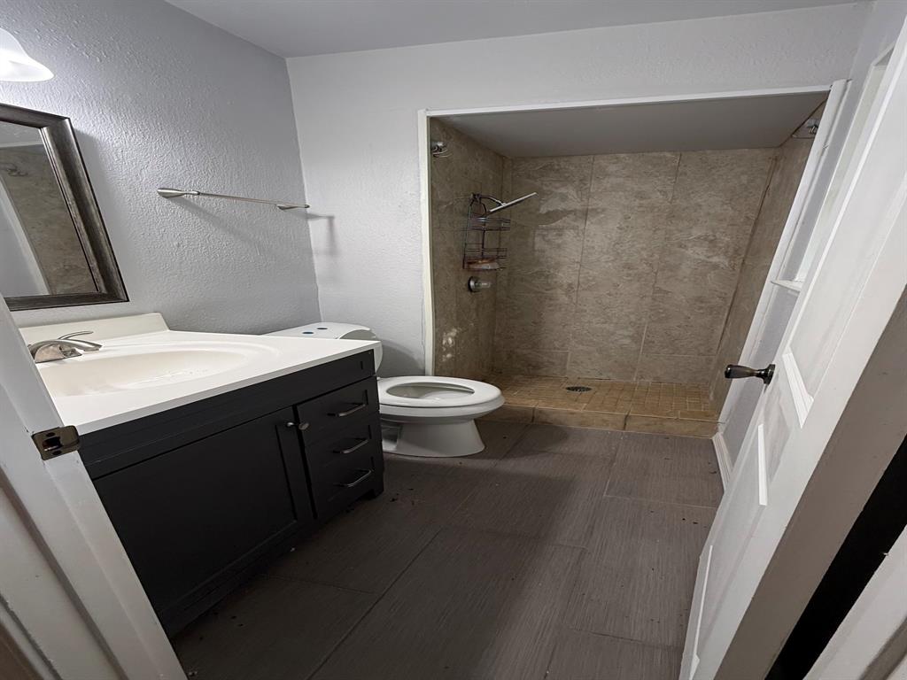 655 W Pentagon Parkway