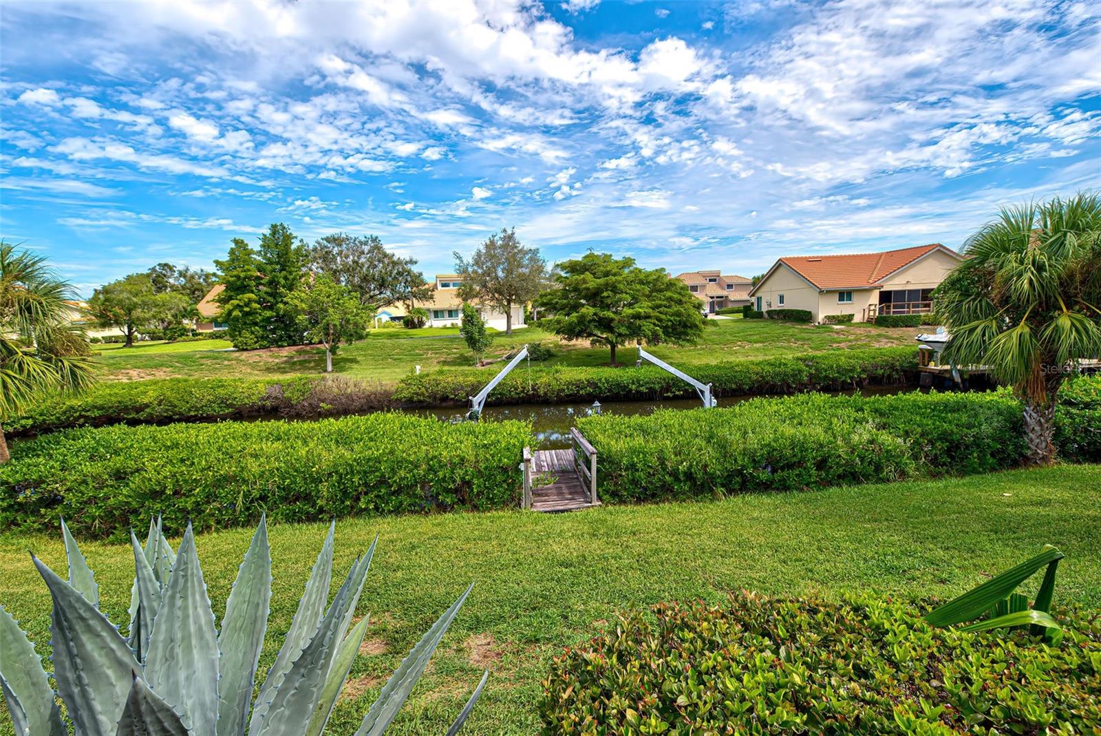 184 Inlets Boulevard 184