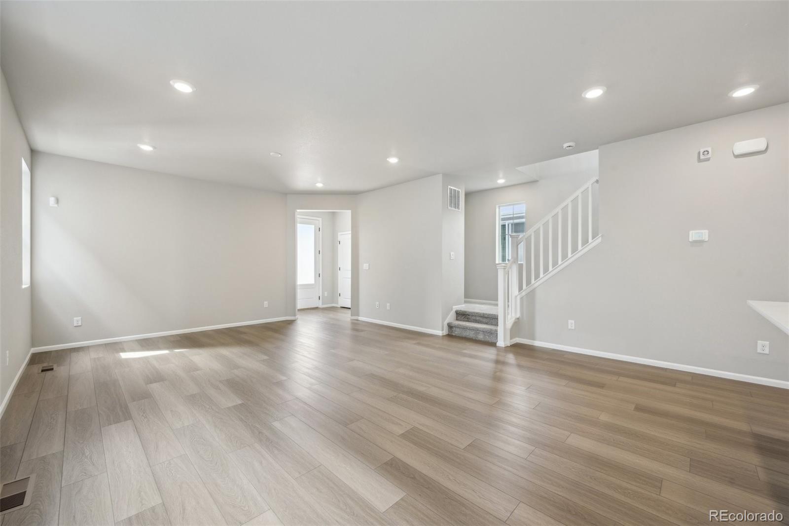 8779 Whiteclover Street