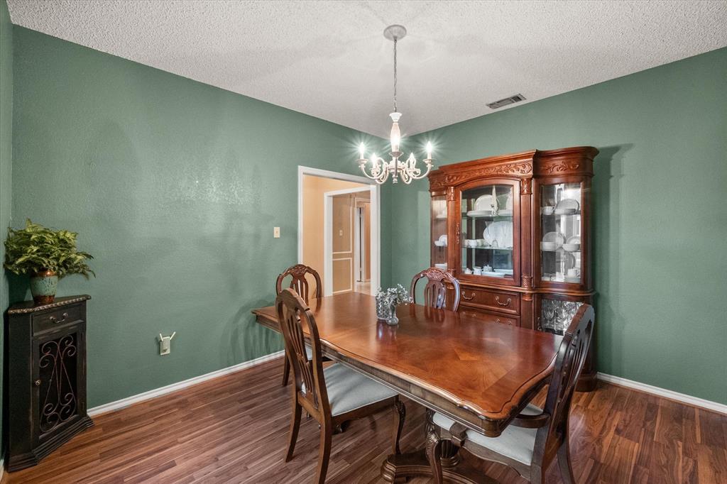 1504 Arrowhead Drive