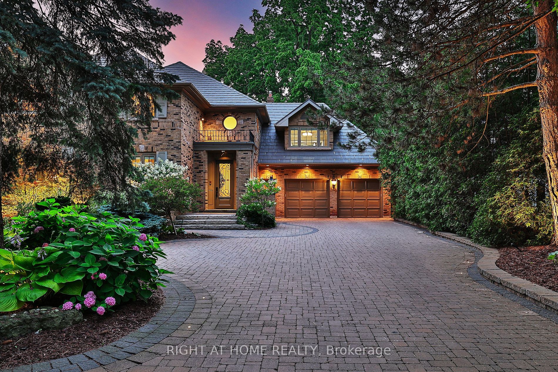 375 W Lakeshore Rd