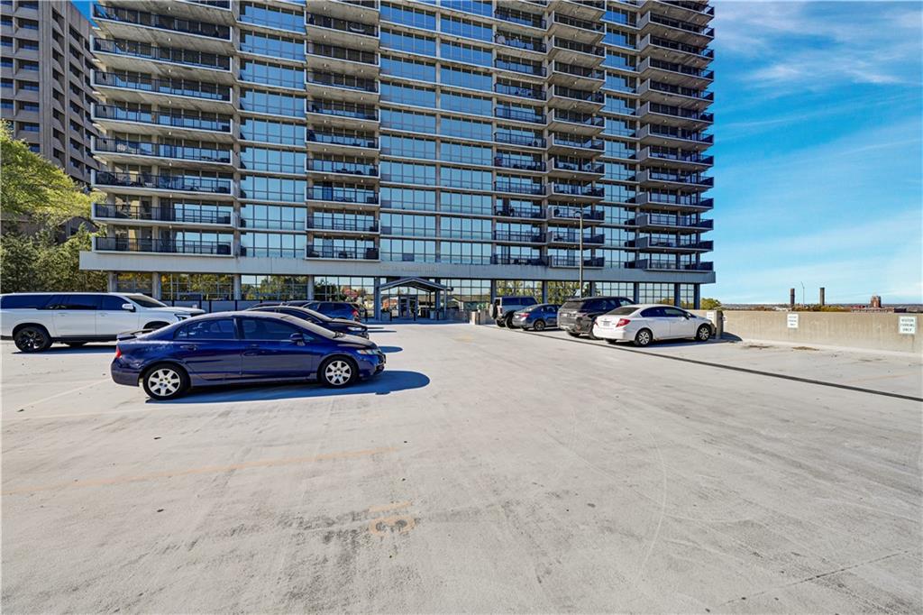 600 E Admiral Boulevard 1608