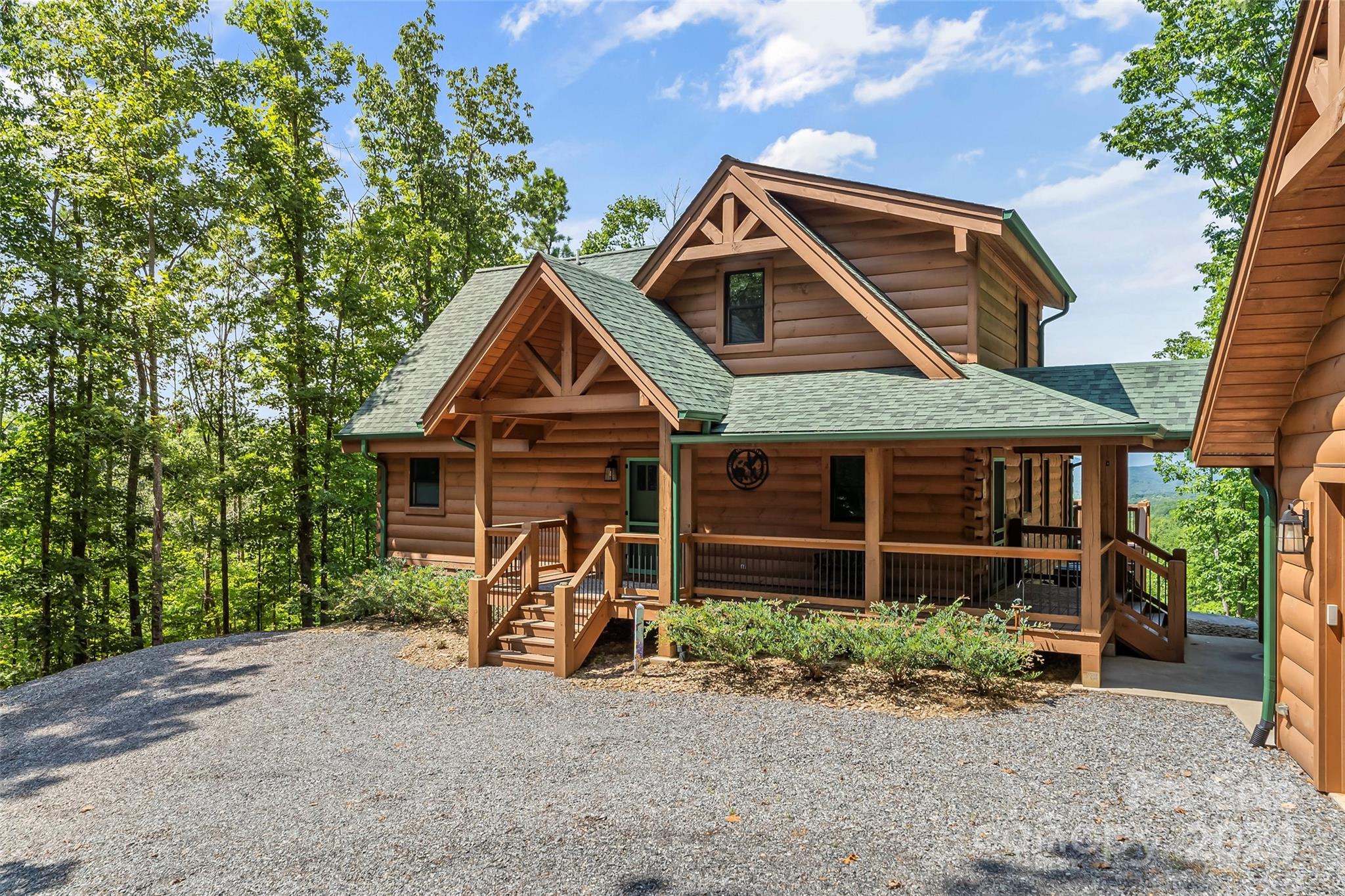 573 Lakeview Trail