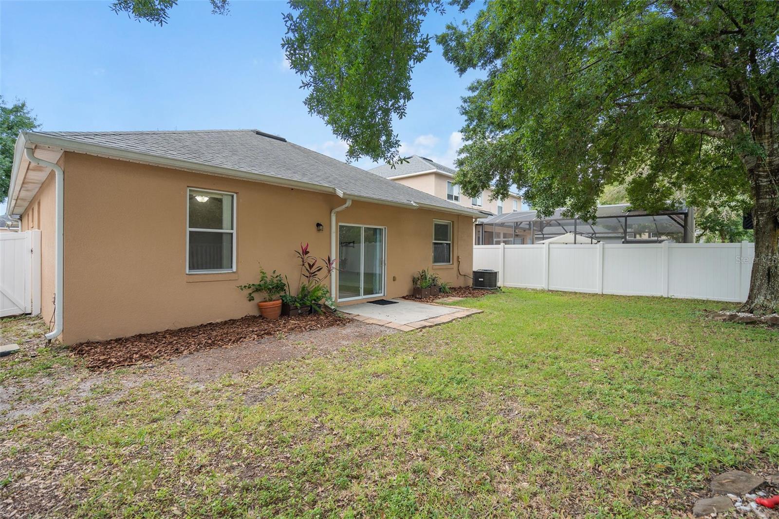 9985 Shadow Creek Dr