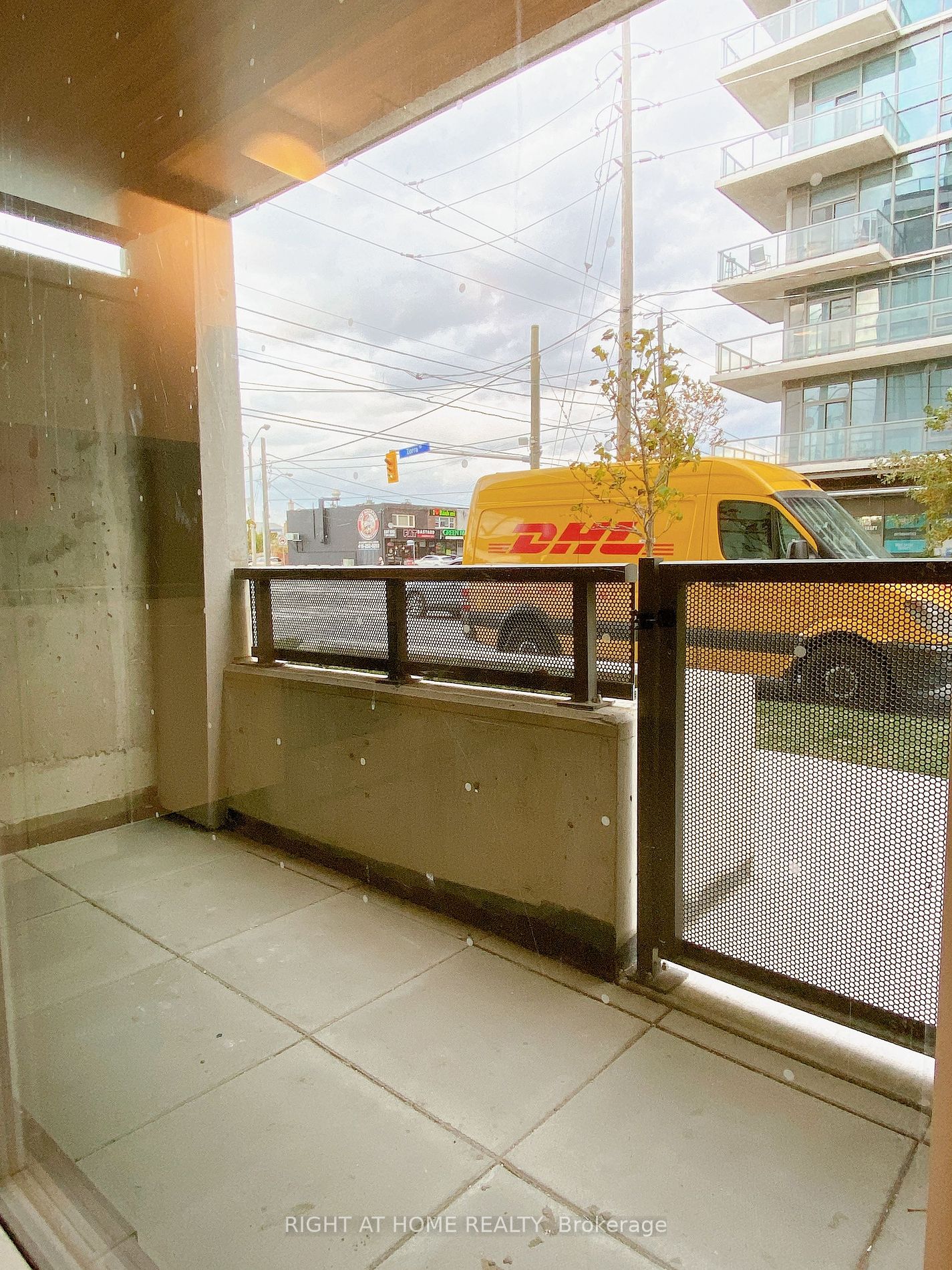 1195 The Queensway 101