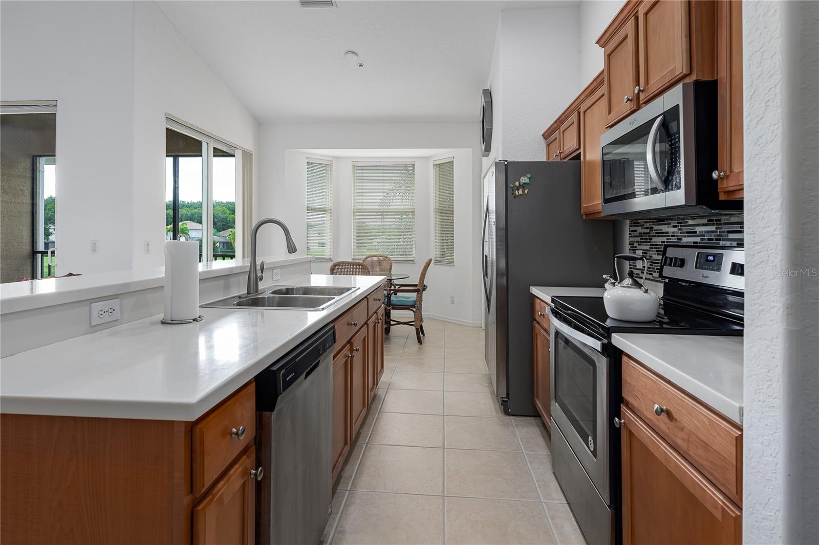 803 Fairwaycove Lane 206