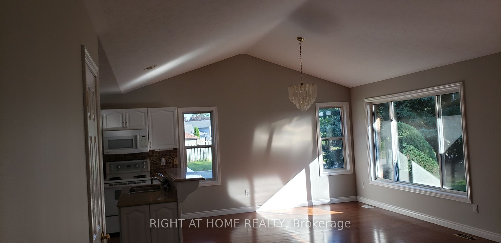 97 Glendale Dr