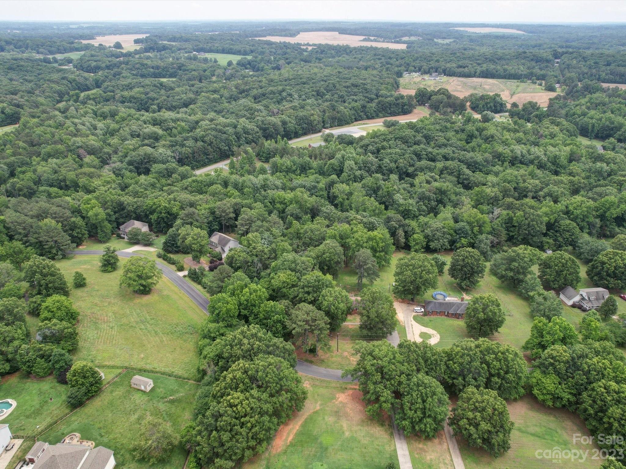 605 Heatherwood Drive