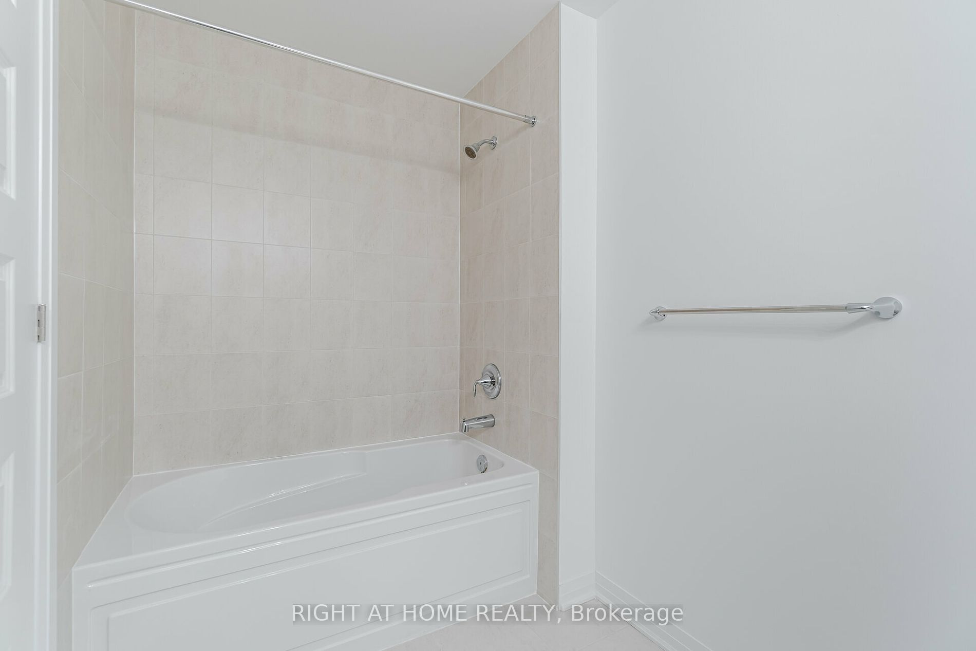 460 S Gordon Krantz Ave 213